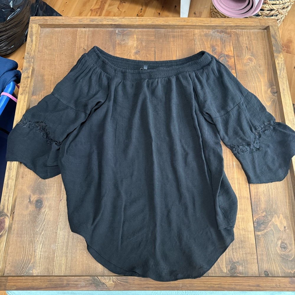 Relativity Black Off-Shoulder Blouse
